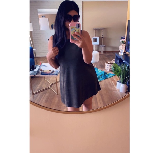 Dress - Picture 4 of 4